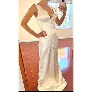 New Sheath/Column Satin Sleeveless V-neck Ivory Dress, Wedding or Engagement